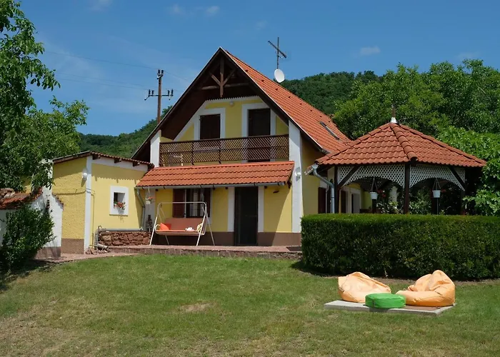 Casa vacanze Panoráma Szentbekkalla